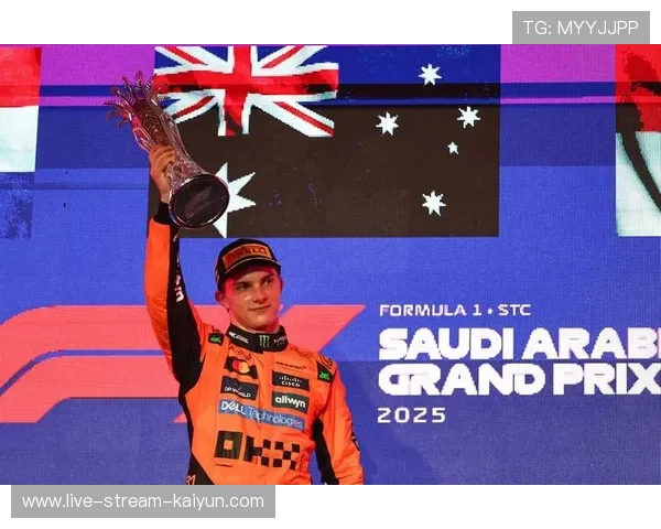 皮亚斯特里开场超越队友 诺里斯稳健防守锁定季军